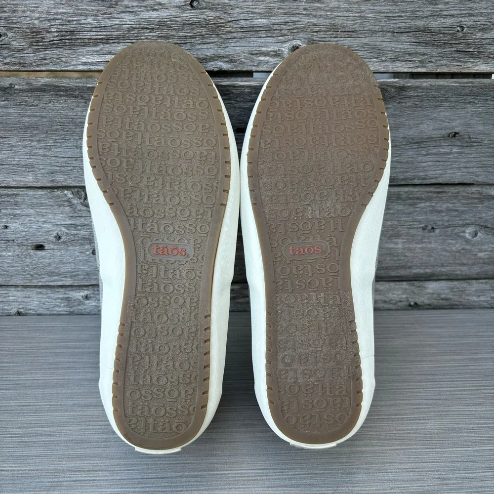 Taos Women's Dandy Sneaker Slip On - Picture 9 of 10